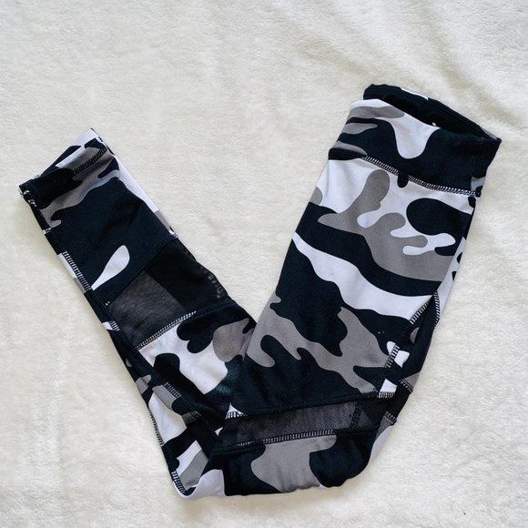 Black and white camo leggings - Picture 1 of 2